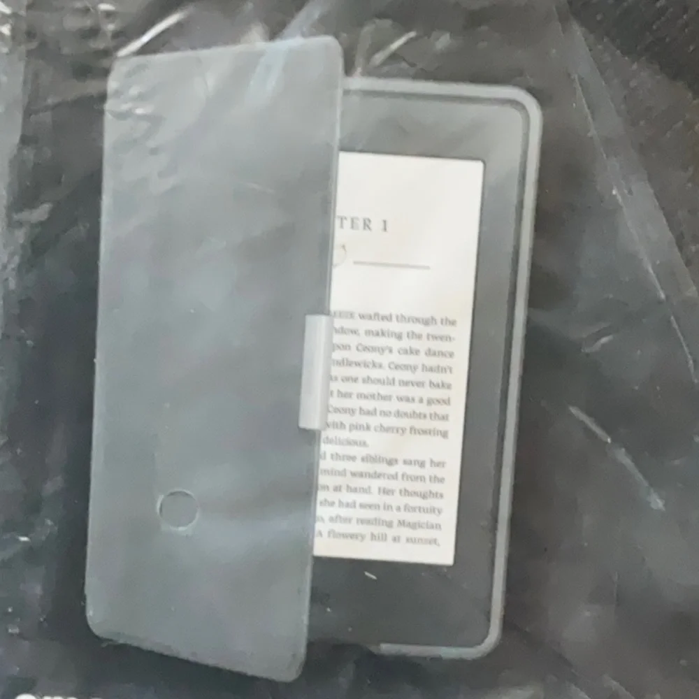 NWT Kindle PaperWhite Leather cover